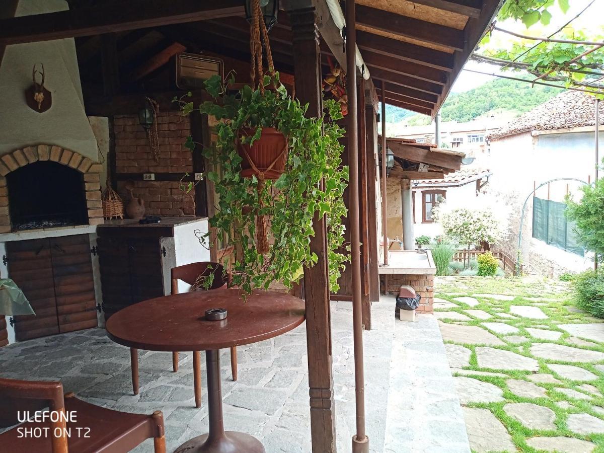 Guest House Strumena เอเลนา ภายนอก รูปภาพ